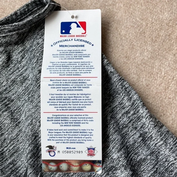 Shirt - Picture 3 of 4